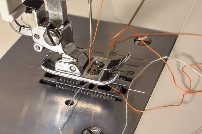 SEW-QUIK THREADED NEEDLES
